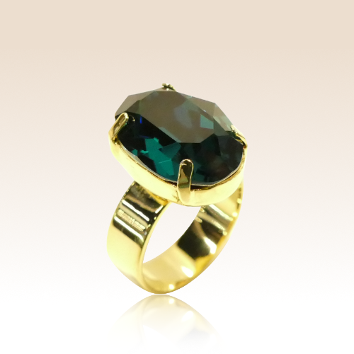 Bague Cabochon Ovale Cristal Emeraude